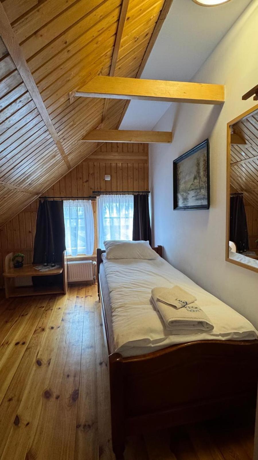 Powidz Lakeside Hotel & Restaurant Ngoại thất bức ảnh