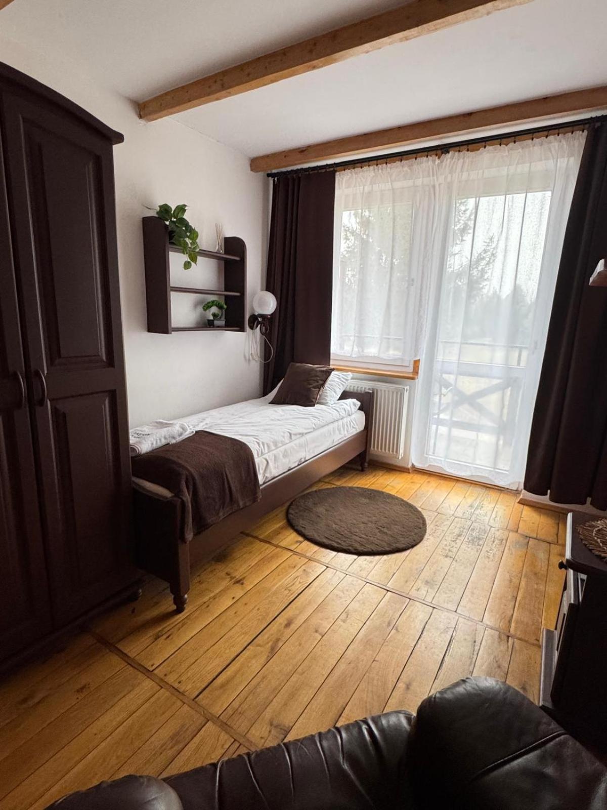 Powidz Lakeside Hotel & Restaurant Ngoại thất bức ảnh