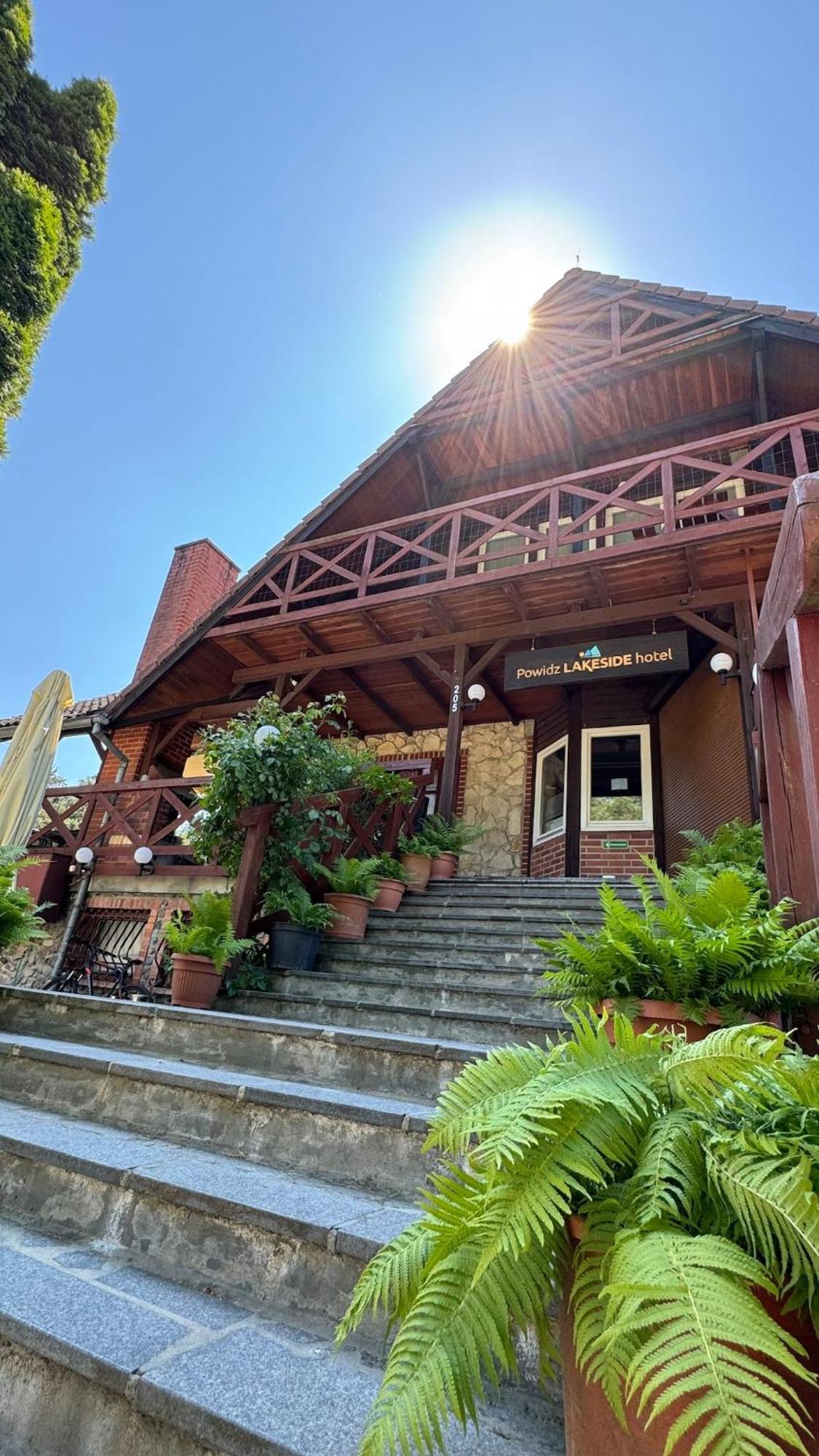 Powidz Lakeside Hotel & Restaurant Ngoại thất bức ảnh